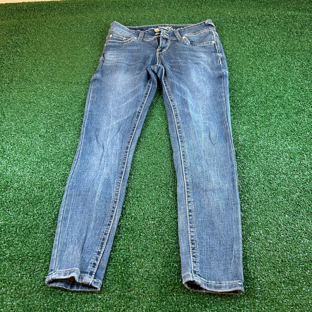 WallFlower Ankle Jeans Embellished Pockets Blue Denim Pants Womens size 1 28x27"